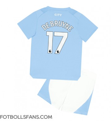 Manchester City Kevin De Bruyne #17 Replika Hemmatröja Barn 2023-24 Kortärmad (+ Korta byxor)